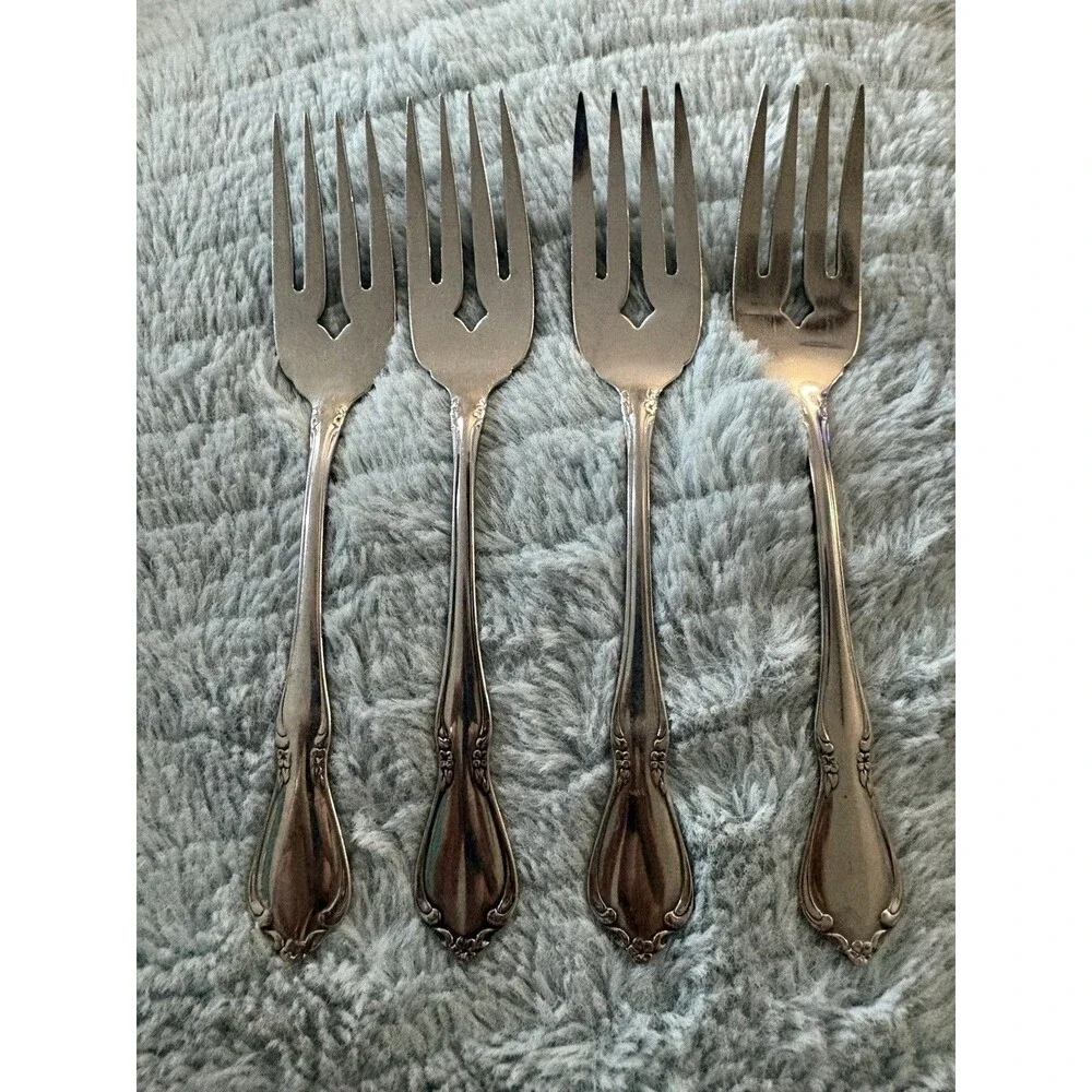 Oneida Craft Stainless Chateau 4 Salad Forks Deluxe